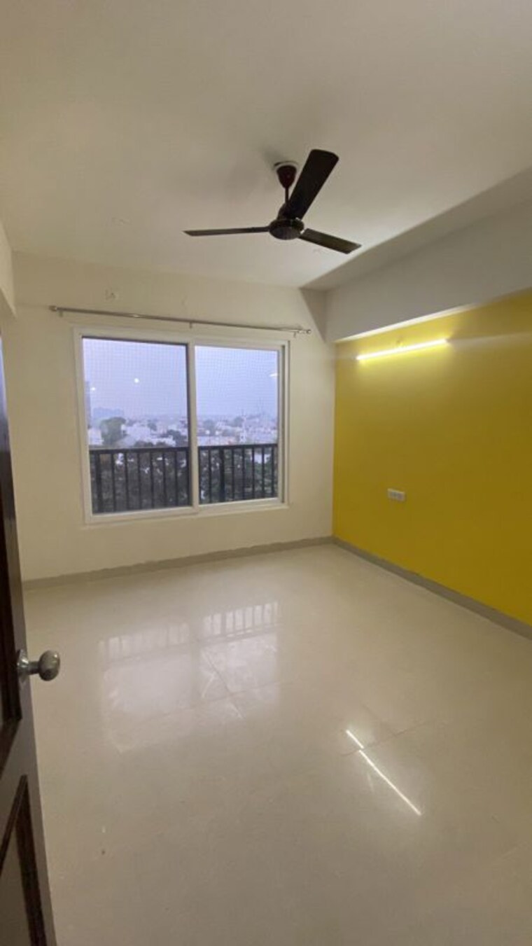 Room, kalyan west 1 Bedroom 550 Sq.Ft. Apartment In Kalyan West Thane 10251000