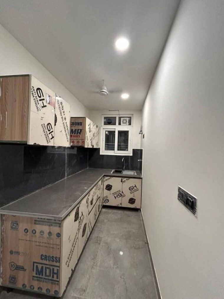 Kitchen, saket 2 Bedroom 900 Sq.Ft. Apartment In Saket Delhi 10251006