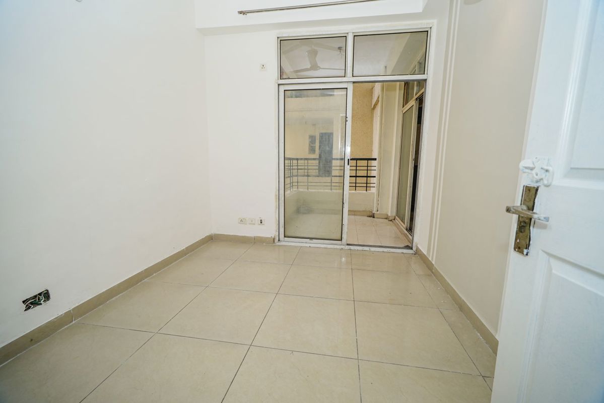3 BHK + Pooja Room Apartment For Rent in LandCraft River Heights