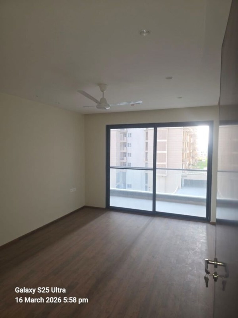 Room, sector 82 3 Bedroom 2600 Sq.Ft. Apartment In Sector 82 Mohali 10251011