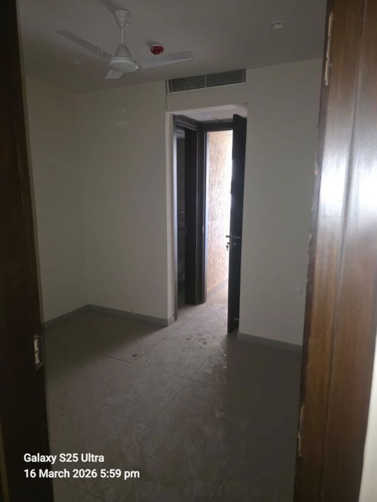Room, sector 82 3 Bedroom 2600 Sq.Ft. Apartment In Sector 82 Mohali 10251011