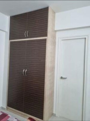 Furnished Amenities in 2 BHK Apartment at Sargasan – for Rent