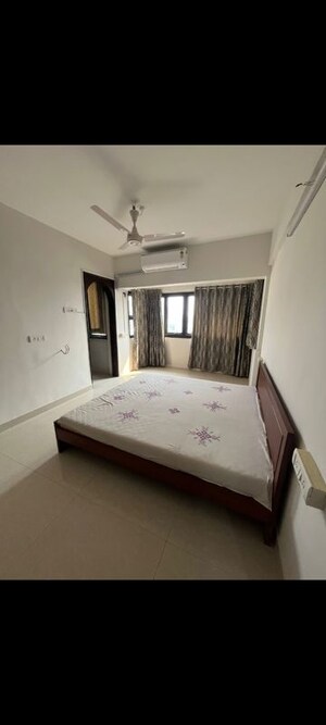 Bedroom in 2 BHK Apartment at Breach Candy – for Sale