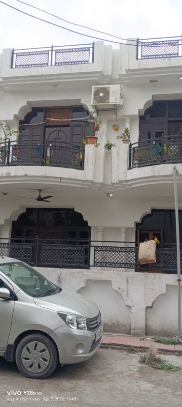 1 BHK + Pooja Room 950 Sq.Ft. Apartment in Arun Vihar Sector 37