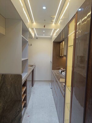 Staircase in 2.5 BHK Apartment at Kanakia Silicon Valley, Powai – for Rent