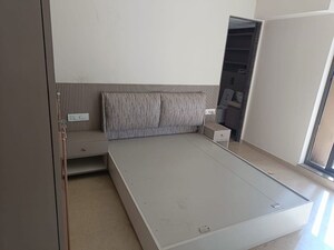 Furnished Amenities in 2.5 BHK Apartment at Kanakia Silicon Valley, Powai – for Rent