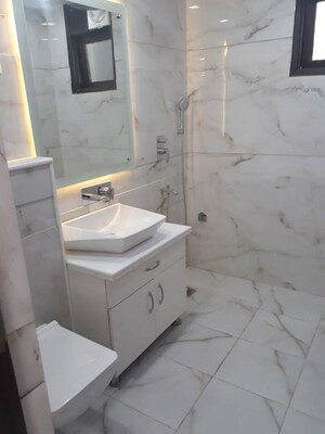 Bathroom in 3 BHK Apartment at Sector 6 Dwarka – for Rent