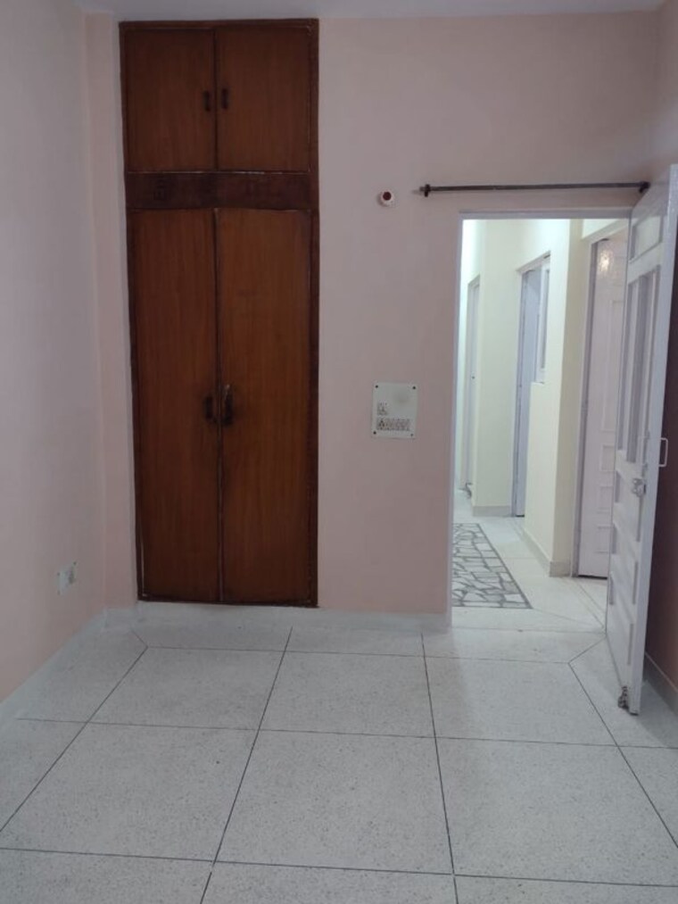 Room, east of kailash 2 Bedroom 1300 Sq.Ft. Builder Floor In East Of Kailash Delhi 10251320