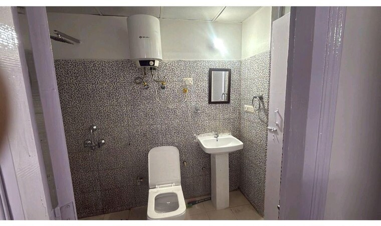 Bathroom, breez-global-heights 2 Bedroom 623 Sq.Ft. Apartment In Sohna Sector 33 Gurgaon 10251301