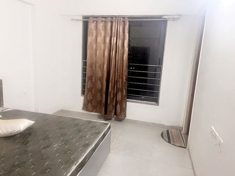 Room, sargasan 3 Bedroom 196 Sq.Yd. Apartment In Sargasan Gandhinagar 10251333