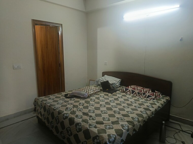 Bedroom, uppal-southend 3 Bedroom 1300 Sq.Ft. Builder Floor In Sector 49 Gurgaon 10251402