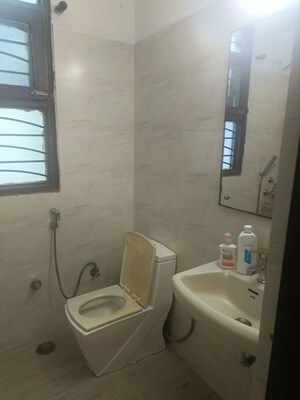 Bathroom in 3 BHK Builder Floor at Uppal Southend, Sector 49 – for Sale