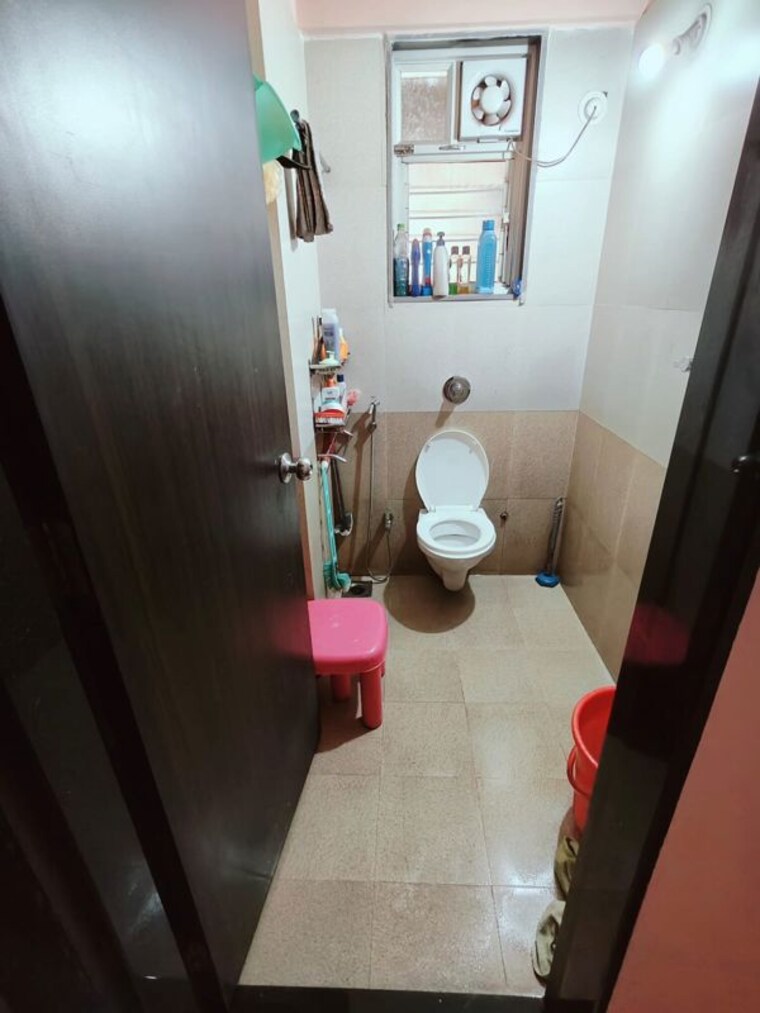 Bathroom, kothrud 2 Bedroom 1011 Sq.Ft. Apartment In Kothrud Pune 10251407