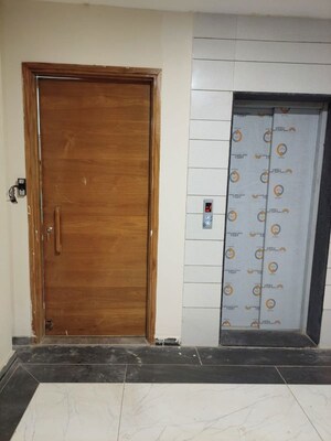 Room in 3 BHK Apartment at Sargasan – for Rent