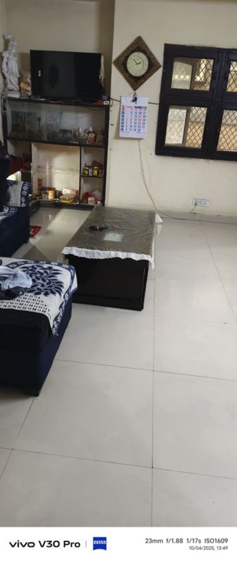 Living Room, pandav nagar 2 Bedroom 78 Sq.Yd. Builder Floor In Pandav Nagar Delhi 10251472