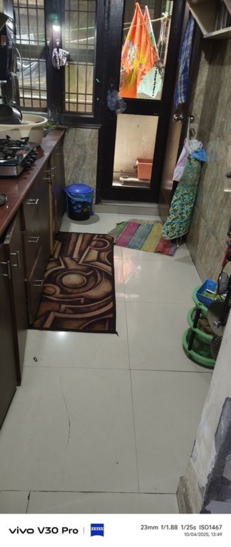 Kitchen, pandav nagar 2 Bedroom 78 Sq.Yd. Builder Floor In Pandav Nagar Delhi 10251472