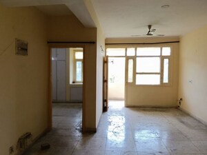Room in 3 BHK Apartment at Sector 7 Dwarka – for Sale