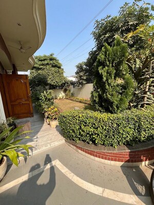 6+ BHK Independent House – Garden View at Sector 16 A - for Sale