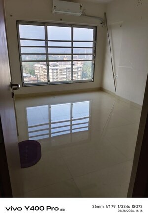Room in 1 BHK Apartment at Atul Blue Fortuna, Andheri East – for Rent