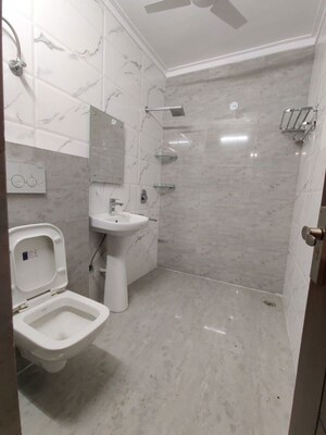 Bathroom in 3 BHK Builder Floor at Green Fields Colony – for Rent