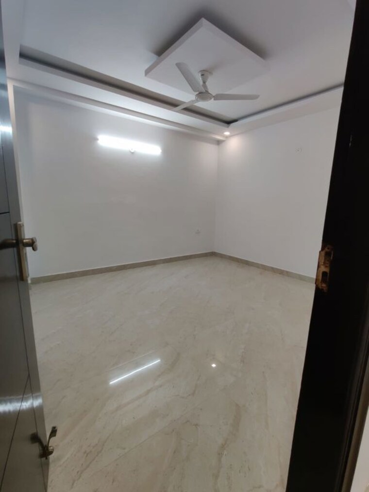 Room, green fields colony 3 Bedroom 1655 Sq.Ft. Builder Floor In Green Fields Colony Faridabad 10251713