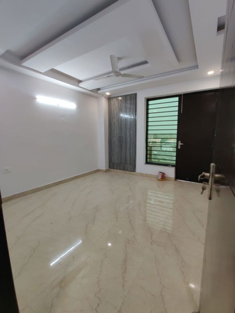 Room, green fields colony 3 Bedroom 1655 Sq.Ft. Builder Floor In Green Fields Colony Faridabad 10251713