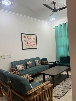 Bedroom in 3 BHK Builder Floor at Sector 47 – for Rent