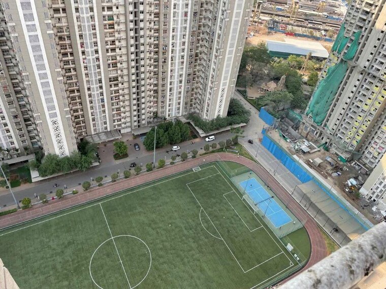 Exterior View, lodha-amara 2 Bedroom 735 Sq.Ft. Apartment In Kolshet Road Thane 9301965