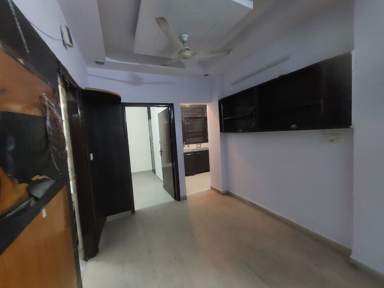 Room, sector 10 dwarka 3 Bedroom 1500 Sq.Ft. Apartment In Sector 10 Dwarka Delhi 10234485