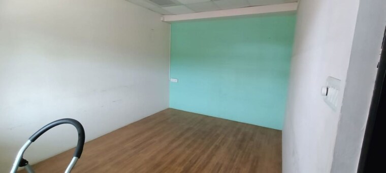 Room, vrindavan-apartment-dadar-east Commercial Office Space 800 Sq.Ft. In Dadar East Mumbai 10251757