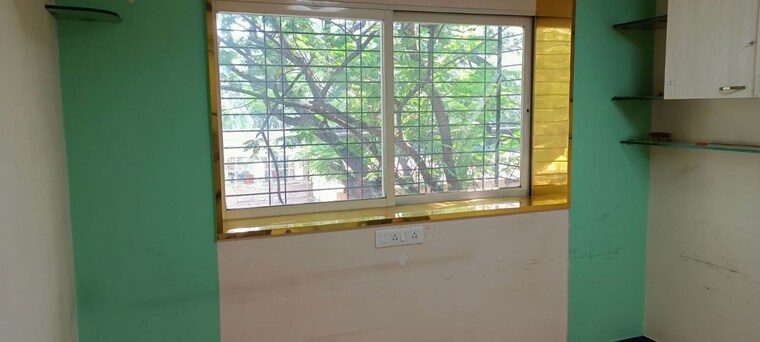 Room, vrindavan-apartment-dadar-east Commercial Office Space 800 Sq.Ft. In Dadar East Mumbai 10251757