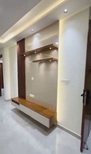 Building Lobby in 3 BHK Builder Floor at BPTP Park Elite Floors, Sector 85 – for Sale