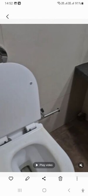 Furnished Amenities in 2 BHK Apartment at Omkar Meridia, Kurla West – for Rent