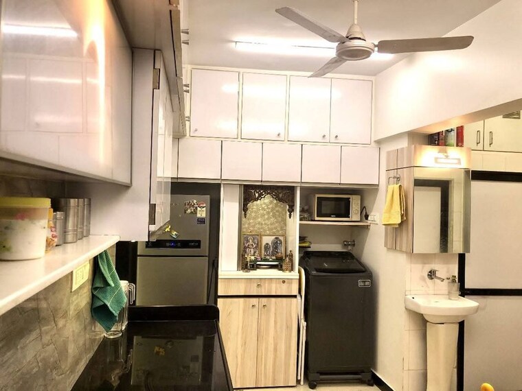 Kitchen, khar west 1 Bedroom 500 Sq.Ft. Apartment In Khar West Mumbai 10251975