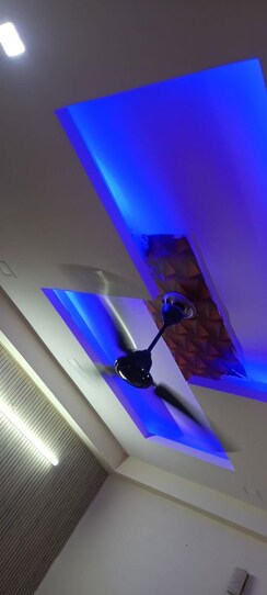 2 BHK + Extra Room Builder Floor For Rent in Amrapali Vaishali
