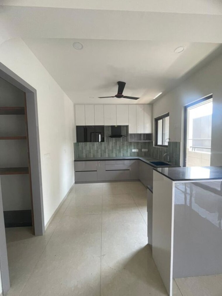 Kitchen, srr-sriram-river-view 3 Bedroom 2695 Sq.Ft. Apartment In Narsingi Hyderabad 10251958