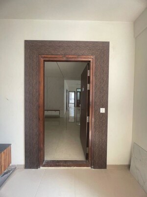 3 BHK Apartment – Entrance View at SRR Sriram River View, Narsingi - for Rent