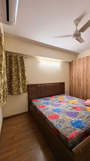 Bedroom in 4 BHK Apartment at Experion Capital, Vibhuti Khand – for Rent