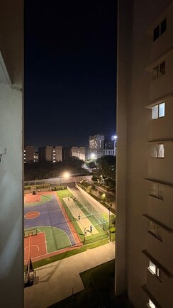 4 BHK + Servant Room Apartment For Rent in Experion Capital