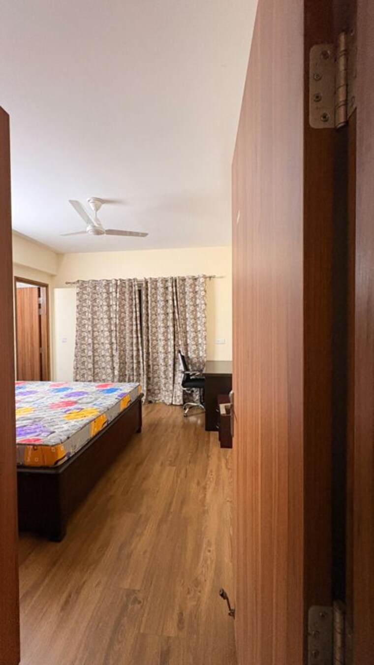 Bedroom, experion-capital 4 Bedroom 2550 Sq.Ft. Apartment In Vibhuti Khand Lucknow 10252063
