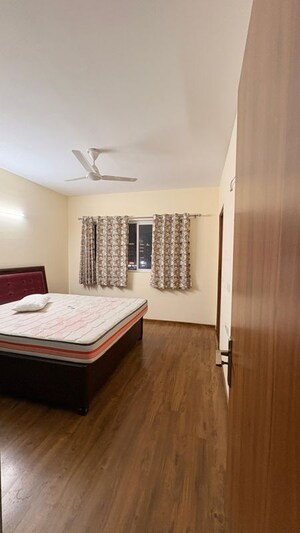Bedroom in 4 BHK Apartment at Experion Capital, Vibhuti Khand – for Rent
