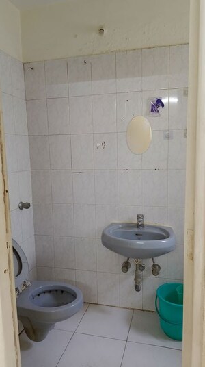 Bathroom in 3 BHK Apartment at Dosti Blossom, Wadala East – for Rent