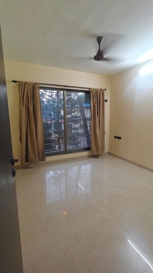 Room in 2 BHK Apartment at Hari Kripa CHS, Chembur – for Rent