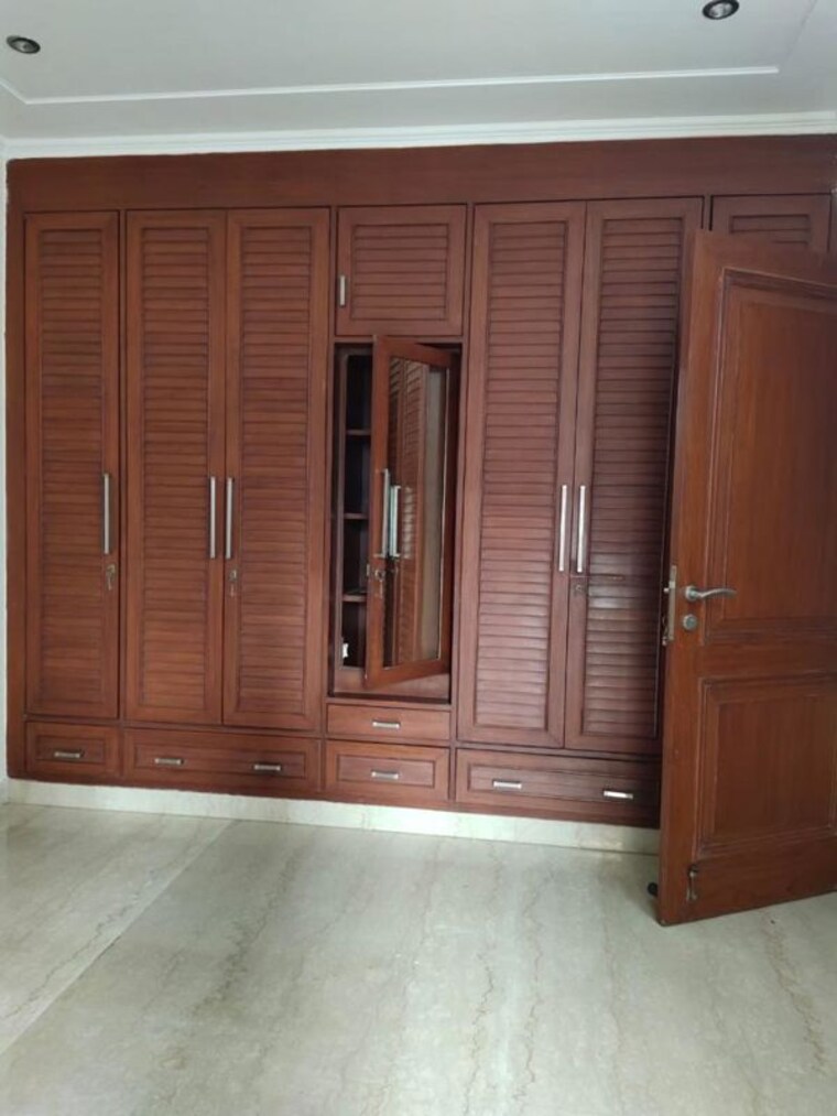 Room, hauz khas 3 Bedroom 1800 Sq.Ft. Builder Floor In Hauz Khas Delhi 10252148