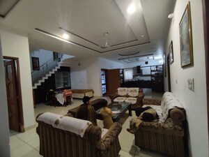 Living Room in 6+ BHK Independent House at Garha – for Sale