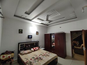 Bedroom in 6+ BHK Independent House at Garha – for Sale