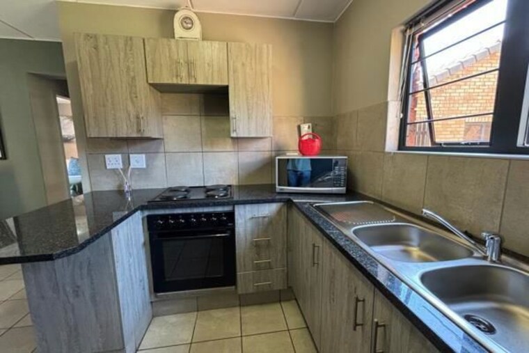 Kitchen, garodia-girivan-la-quinta 2 Bedroom 927 Sq.Ft. Apartment In Chembur Mumbai 10252583