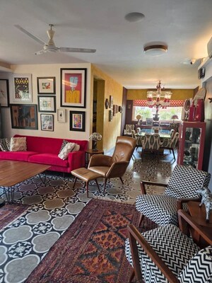 Living Room in 2 BHK Apartment at Andheri West – for Rent