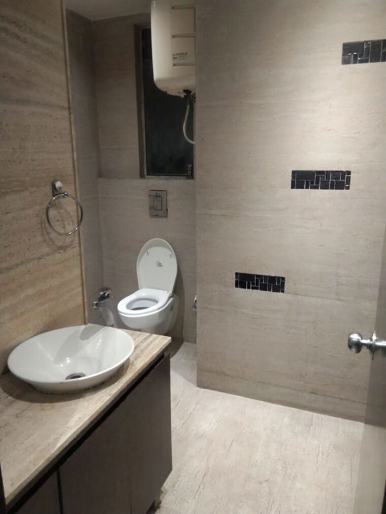 Attached Bathroom, panchsheel enclave 3 Bedroom 2300 Sq.Ft. Apartment In Panchsheel Enclave Delhi 10252679