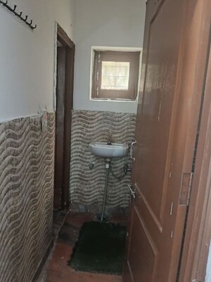 Bathroom in 1 BHK Builder Floor at Kohli One Malibu Town Plot, Sector 47 – for Rent